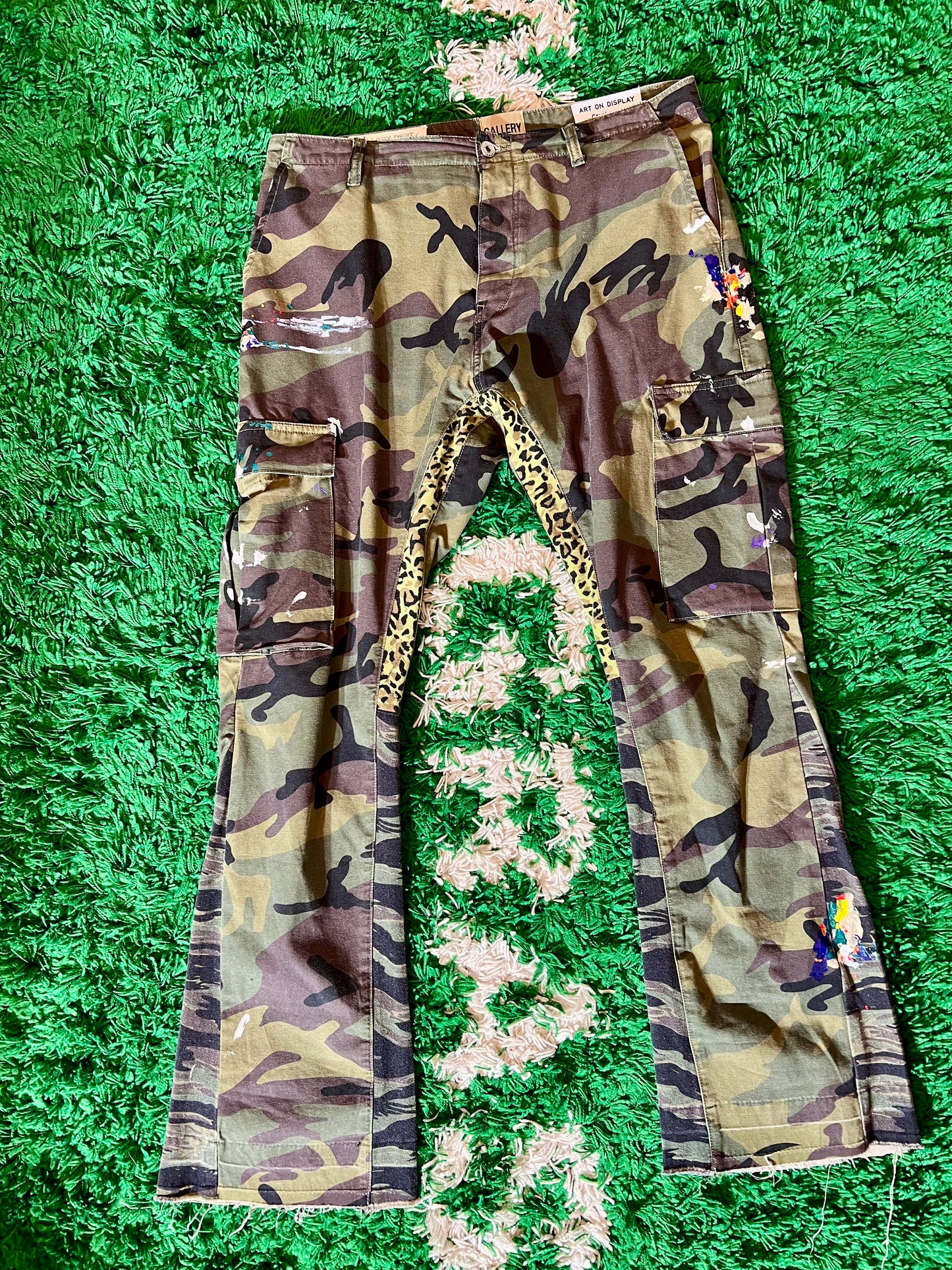 Gallery Dept Camo Flare - Size 33 - Gently Worn